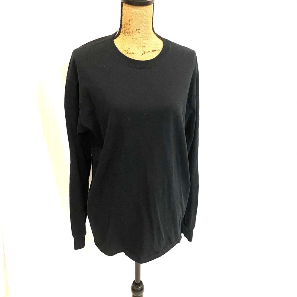 Gildan tee shirt